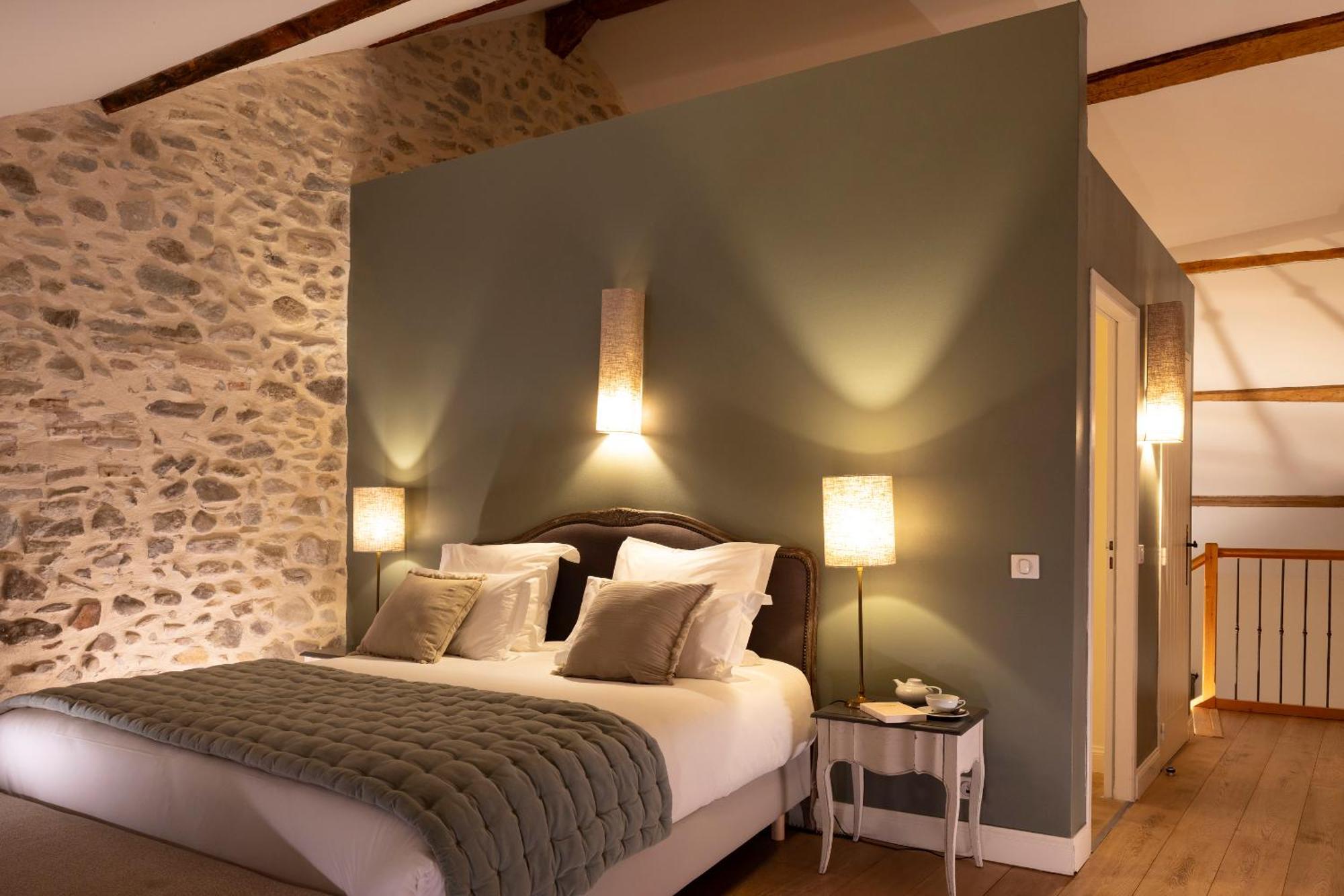 Chateau Les Oliviers De Salettes Charols Экстерьер фото