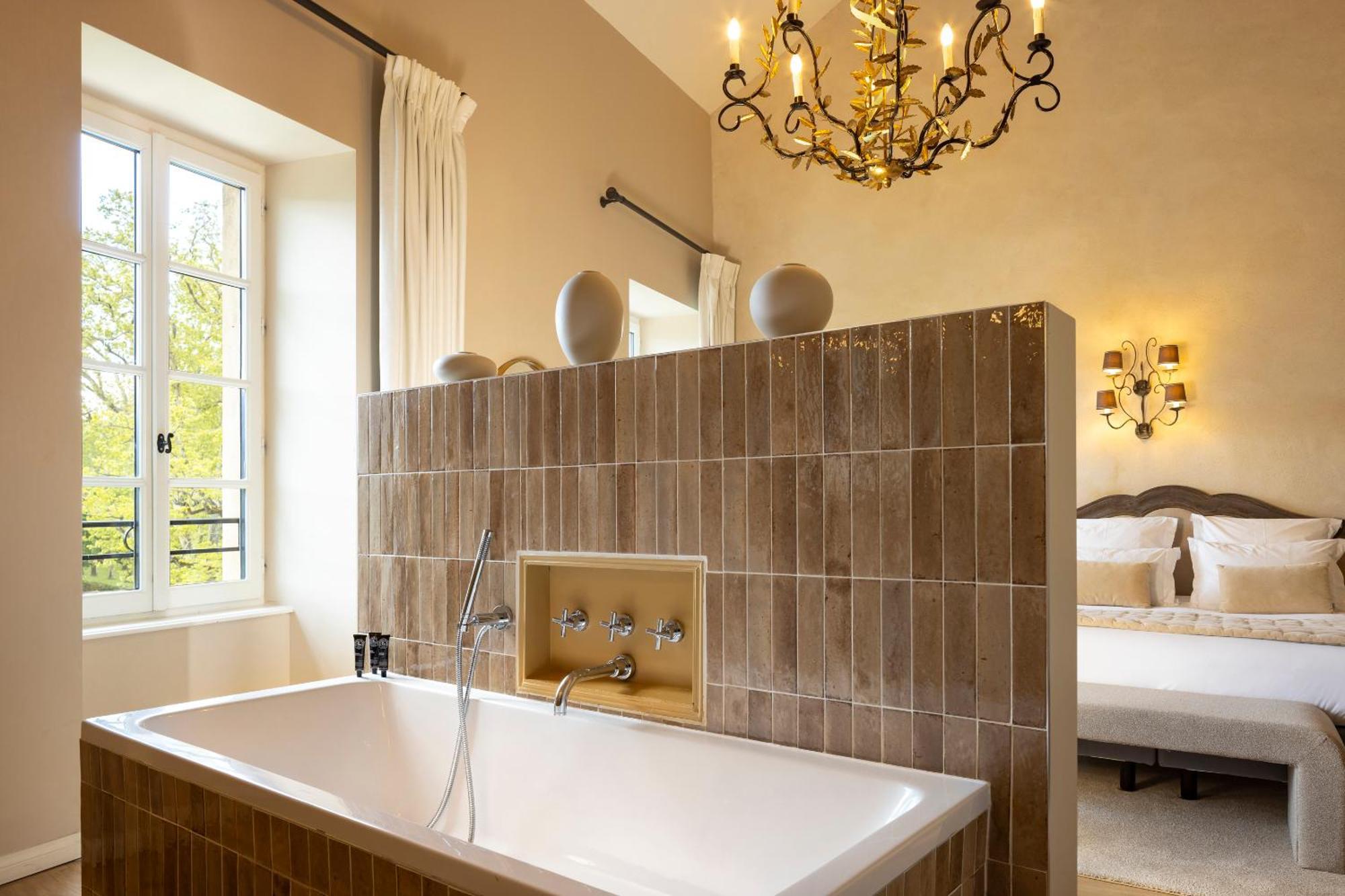 Chateau Les Oliviers De Salettes Charols Экстерьер фото