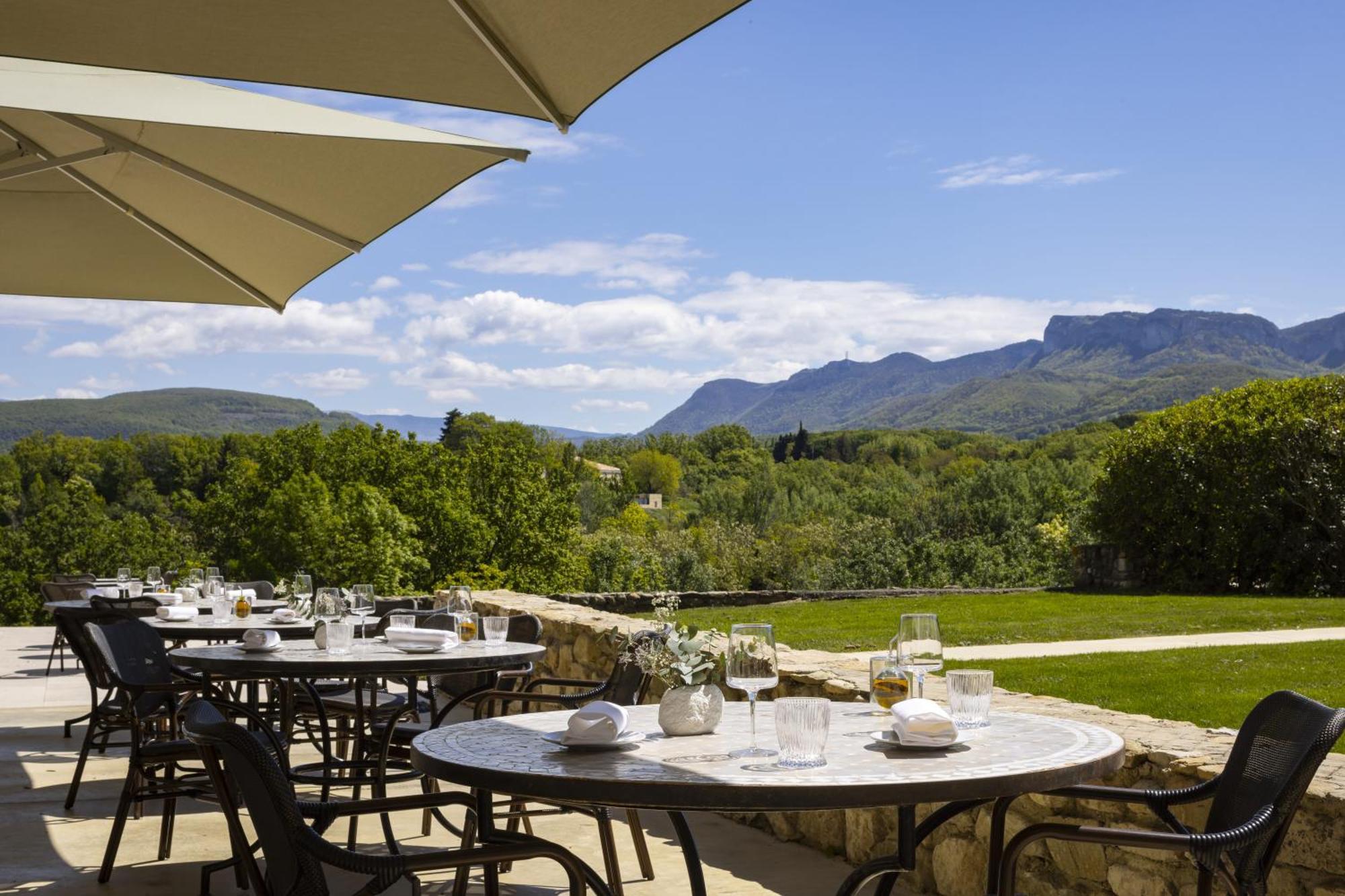 Chateau Les Oliviers De Salettes Charols Экстерьер фото