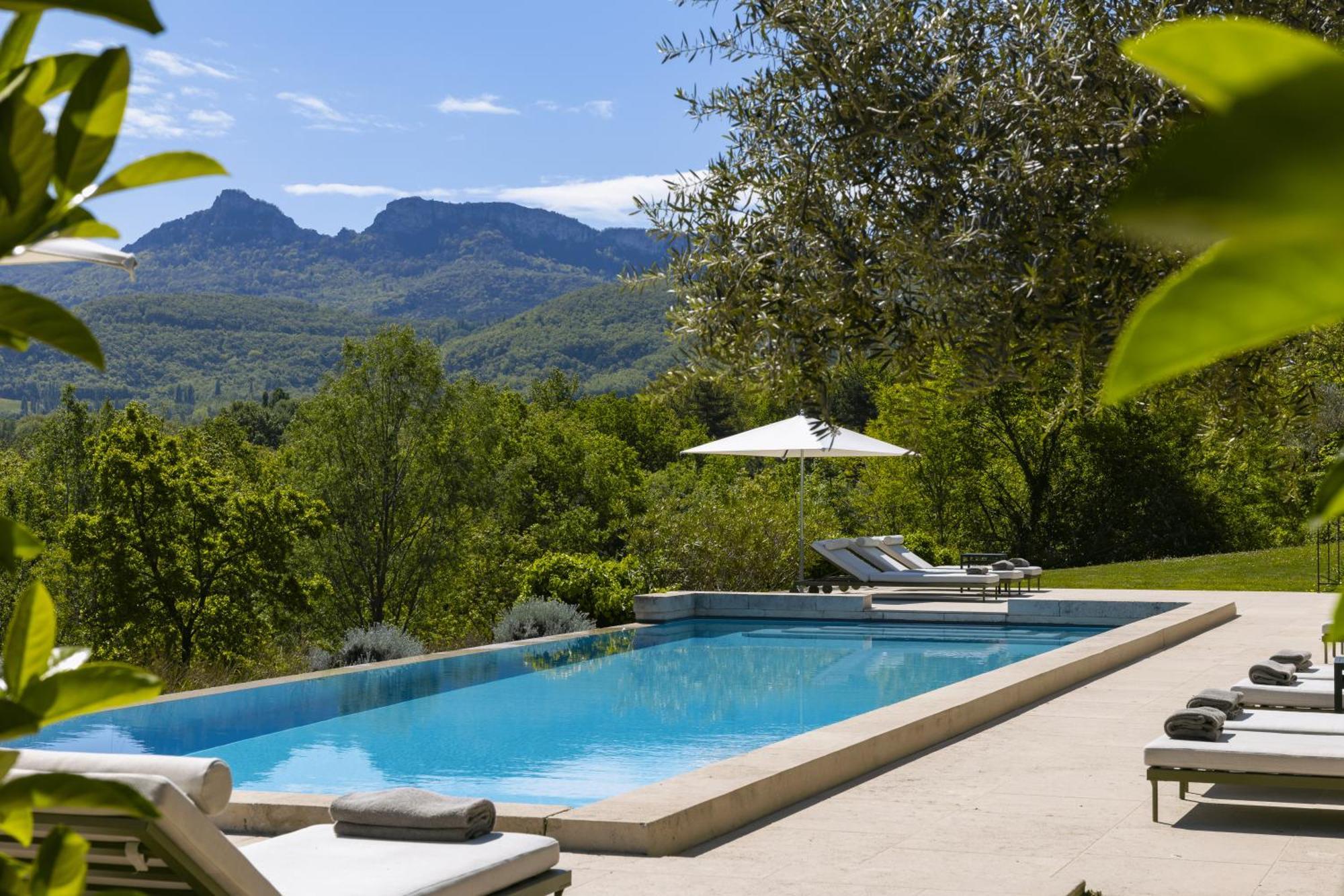 Chateau Les Oliviers De Salettes Charols Экстерьер фото