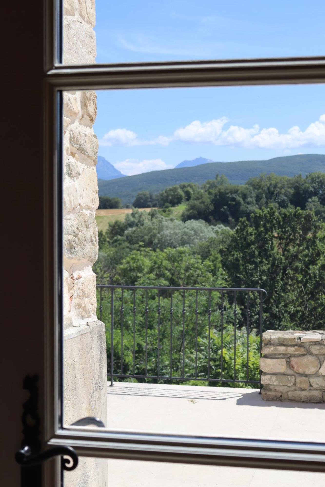 Chateau Les Oliviers De Salettes Charols Экстерьер фото